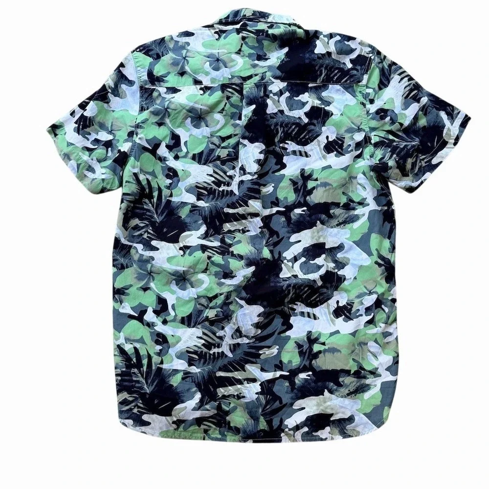 The North Face Baytrail Shirt Mens Size M Green‎ Camo Tropical Button-Up